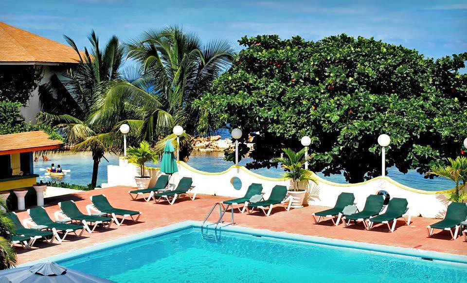 Lesbian Spa Resort Wisconsin 93